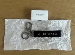 ✳︎新品✳︎ GIVENCHY キーホルダー キーリング