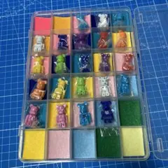 ベアブリック50%、カルピスウォーター3〜24までの22体セット