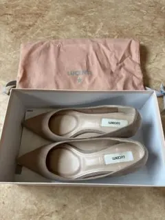 美品　LUCENTI ピンクベージュ ポインテッドトゥパンプス