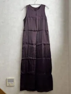 マキシ丈ノースリーブワンピース