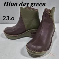 Item thumbnail for item a8fd0566-cb90-4369-88df-21599862c784