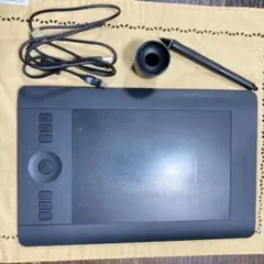 Wacom Intuos Pro small (PTH-451) ペンタブ
