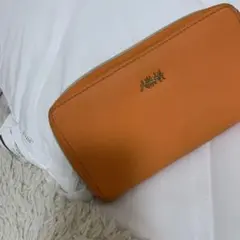 AHKAHのオレンジ長財布