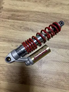 た*か様 SHOWAサスペンションショック 赤のサムネイル