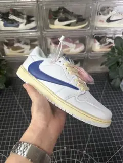 TRAVIS SCOTT X FRAGMENT AIR JORDAN 1 LOW