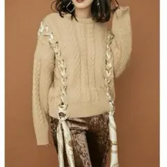 極美品✨MURUA ムルーア　レースアップケーブルニット ベージュ　スカーフ