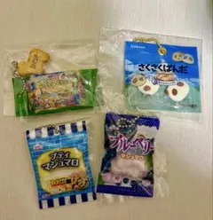 ガチャガチャ　ミニチュアお菓子　4点セット