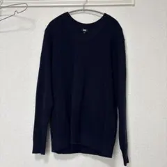 UNIQLO Vネックニット ネイビーLサイズのサムネイル