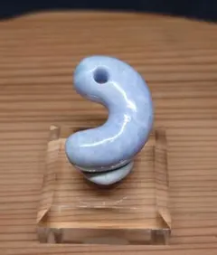 糸魚川翡翠 勾玉 ラベンダー 青海系