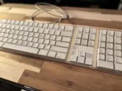 【US配列】Apple USBキーボード A1048 有線のサムネイル