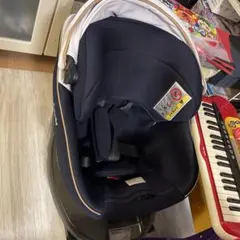 Combi 回転式チャイルドシート ネイビー