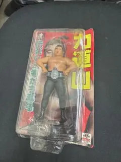日本プロレス界の父　力道山フィギュア Amazon | 力道山 フィギュア イベント50個 セピアカラー 2体 日本