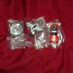 カプセルトイ 仮面ライダー めじるしアクセサリー4 3種セット