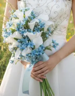 カラーリリーとブルースターのブーケ　アーティフィシャルフラワー　ブートニア付き