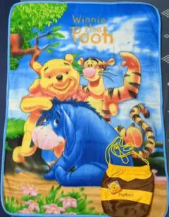 Winnie the Pooh フリースブランケット