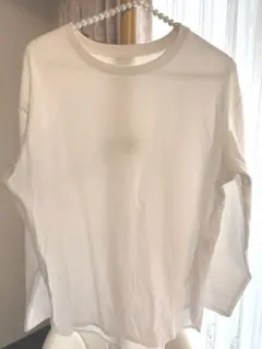 ホワイト 長袖Tシャツ クルーネック