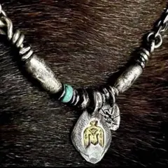 イーグルネックレスターコイズ付き　ビンテージネックレス　ナバホ族