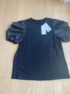 新品！パフスリーブカットソー　エルフランクのサムネイル