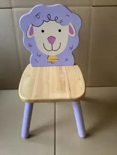 ひつじデザインの木製椅子