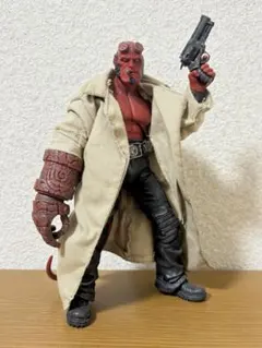 「ヘルボーイ」【2004コミコン限定】アクションフィギュア２種　メズコ社製 メズコ ヘルボーイ 2種 ヘルボーイ」【2004コミコン限定