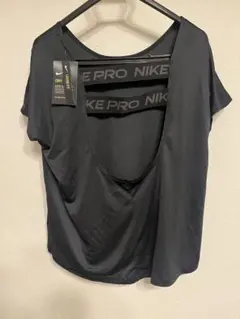 【新品・未使用】NIKE クロップドTシャツ　XLサイズ　タグ付き