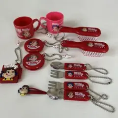 不二家　ペコちゃん　ポコちゃん　キーホルダー　ヘアピンなどまとめ売り