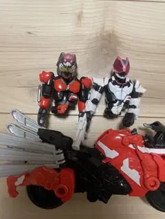 リボルブチェンジフィギュア ギーツ マグナムブースト＆ブーストライカー