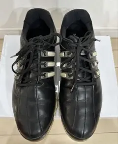 アディダス シューズ