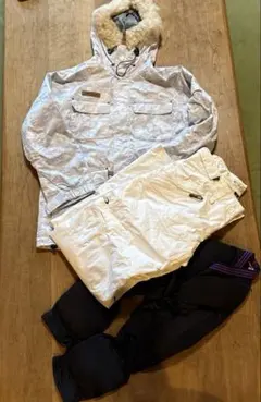 ホワイトカモフラージュスノーボードウェアセット