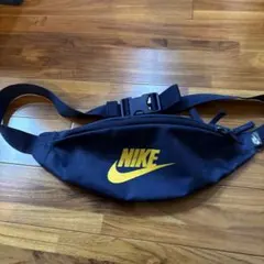 NIKE ボディバッグ ネイビー イエローのサムネイル