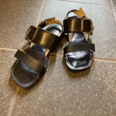 【 CORSO ROMA.9 】 コルソローマノーヴェ 38 レザーサンダルのサムネイル