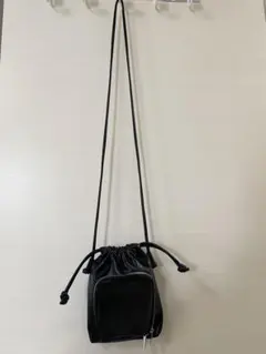 巾着型ショルダーバッグ