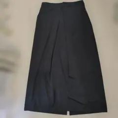 再々値下げしました！【LUCA/LADY LUCK LUCA】黒ロングスカートのサムネイル