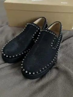 Christian Louboutin スタッズスリッポン 黒