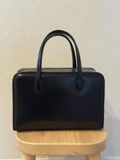 【TOUT Y EST】パラレルバッグ ブラック 新品未使用品 2025年最新】tout y estの人気アイテム - メルカリ