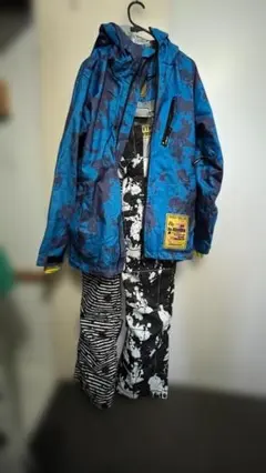 スノーボード　ウェア上下セット（女性用）美品