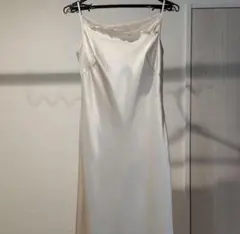 ジュネビビアン アイボリー ビーズ装飾 スリップドレス