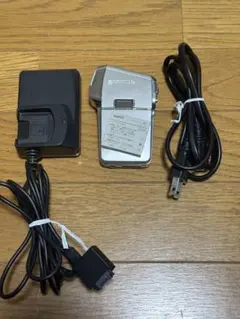 SANYO Xacti DXーC5。ビデオカメラ本体、ACアダプターのサムネイル