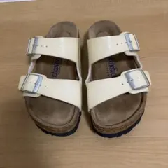 BIRKENSTOCK アリゾナ サンダル ホワイト ラメのサムネイル