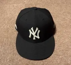 New ERA ニューヨークヤンキース キャップ　MOMA コラボ　ネイビー