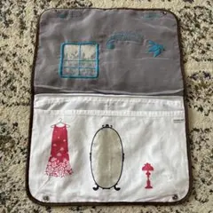 unie nana cool ポーチ　下着ポーチ　マルチケース 刺繍ベビーグッズのサムネイル