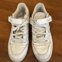 adidas FORUM LOW ホワイト スニーカーのサムネイル