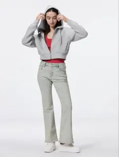 【GU】スリムフレアジーンズ(丈標準74.0～78.0cm)