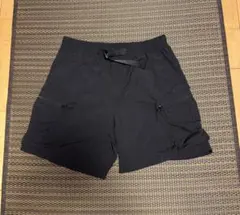 GU ナイロンカーゴショーツ　ブラック　ジッパーポケット付き