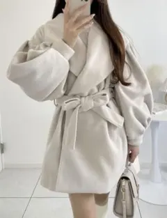 リボンベルト付きビッグカラーボリュームスリーブコート