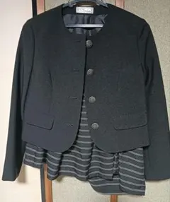 スーツ　黒のジャケット ストライプスカート　150cm