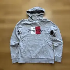 トミーヒルフィガー パーカー
