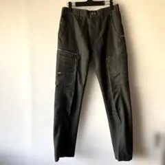 ダークグリーン カーゴパンツ 多機能ポケット付き　格安で