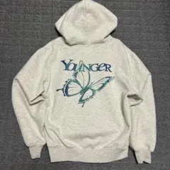 Younger song バタフライデザイン パーカー Mサイズ　裏起毛