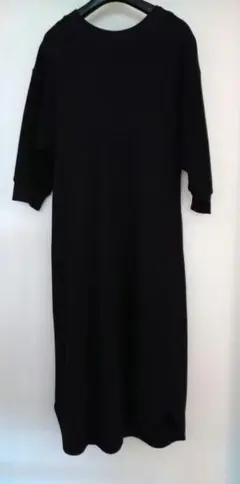 ユニクロ　ワッフル　クルーネック　ワンピース　ブラック　Mサイズ